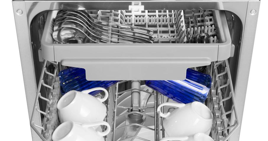 Третий уровень загрузки поможет удобно разложить и&nbsp;качественно вымыть большое количество столовых приборов и&nbsp;мелкой кухонной утвари.
