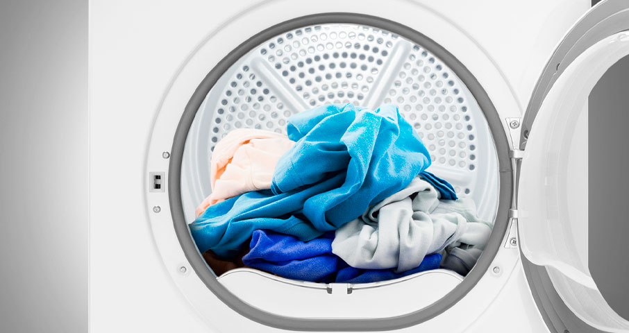 Внутренняя подсветка встречается только в машинах премиум-класса. Благодаря ярким светодиодным лампам и прозрачной дверце вы всегда будете контролировать процесс сушки и не пропустите даже небольшие вещи при выгрузки из машины.