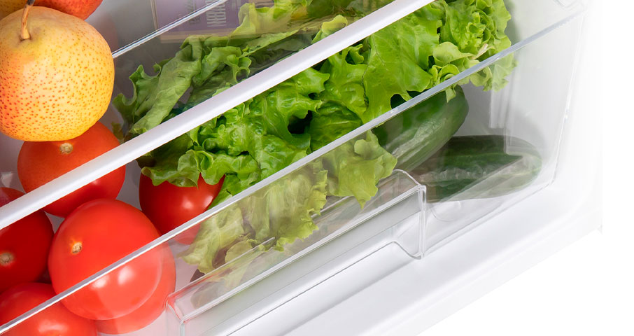 Большое отделение для&nbsp;свежих овощей и&nbsp;фруктов в&nbsp;нижней части холодильника, где продукты сохраняются свежими в&nbsp;течение длительного времени.